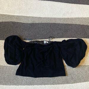 Elizabeth and James Sz 2 Black Velvet Balloon off Shoulder  Cropped Blouse